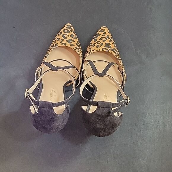 CHRISTIAN SIRIANO LEOPARD PRINT ADJUSTABLE ANKLE STRAP POINTED TOE SHOE - Picture 14 of 16